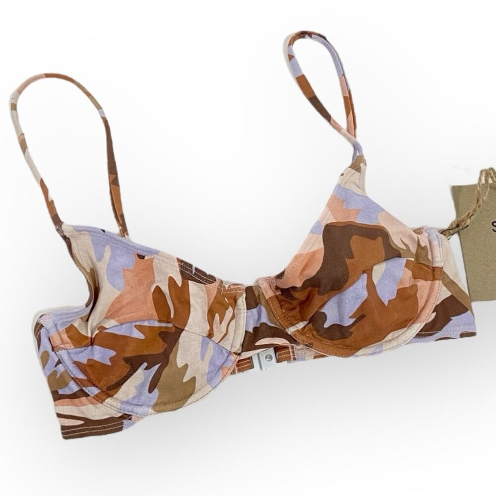 New Stone Fox Swim Bikini Top XS‎ Underwire Pastel Petal